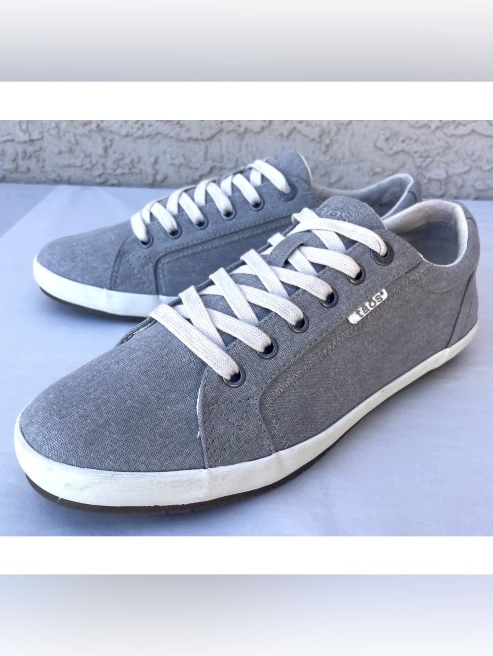 Taos Star Womens US 10 Wide Lace Up Casual Rond Toe Canvas Gray Sneakers Shoes
